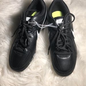 NEW Nike softball Cleats Unify Strike size 7 women
